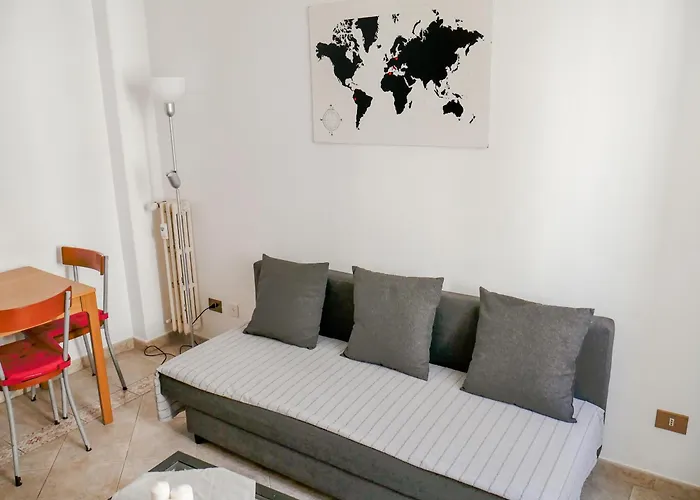 Appartamento Modern 1 Bedroom Near Metro Roma