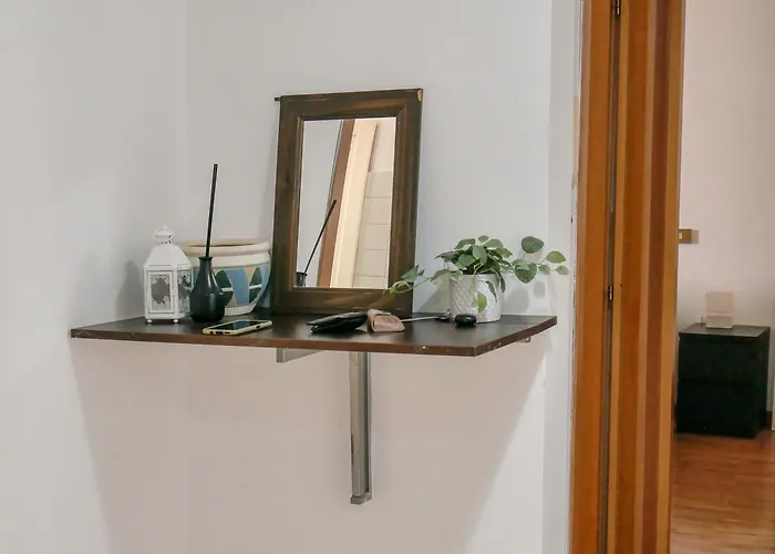 Modern 1 Bedroom Near Metro Appartamento